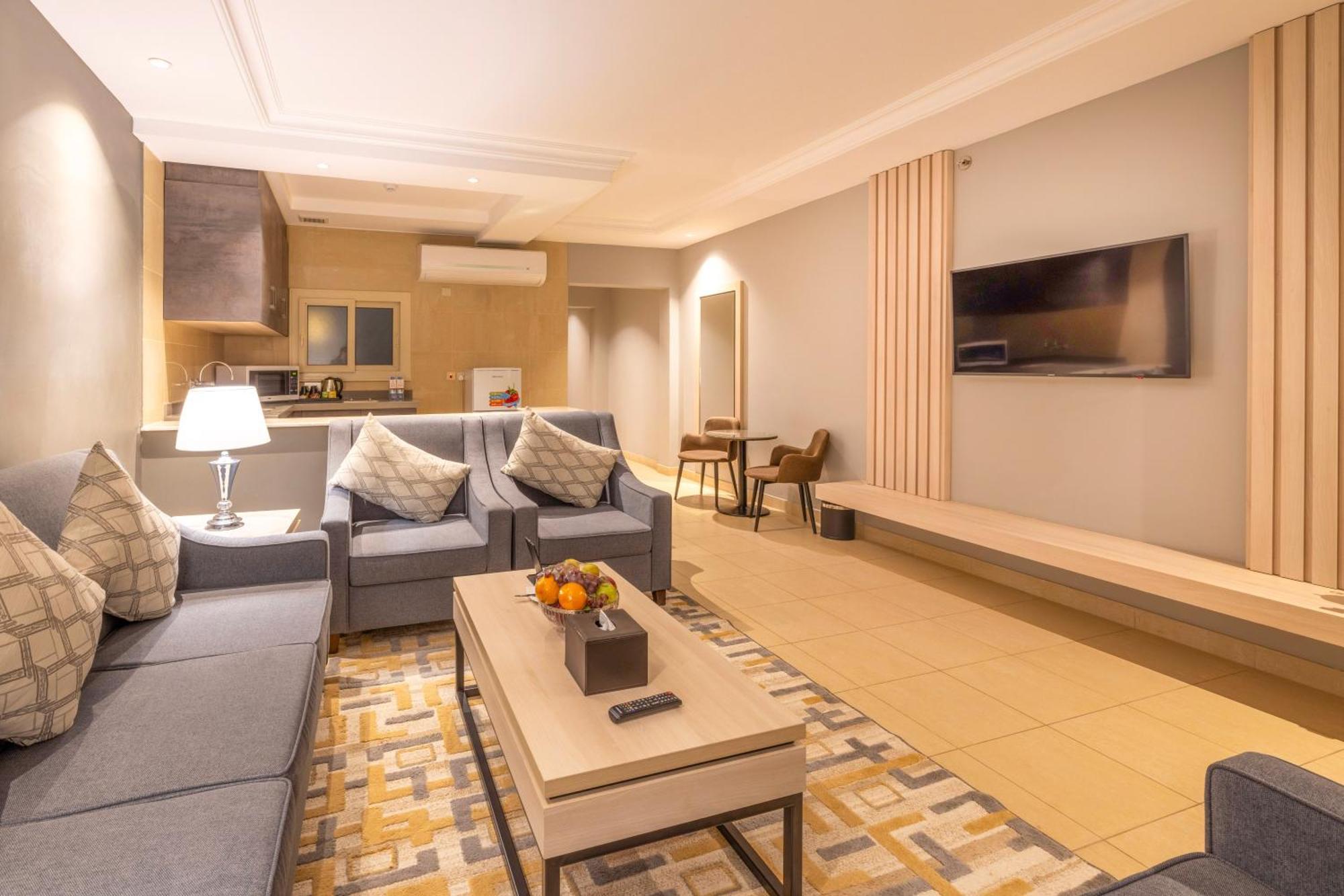Enala Hotel Apartments - Tabuk Табук Екстериор снимка
